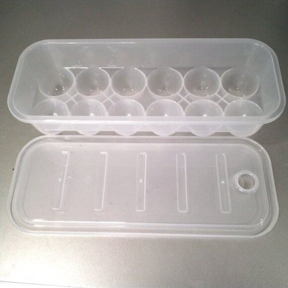 5 BPA Free Clear Stackable Space-Saver Plastic Refrigerator Egg Holders & Lids - Picture 2 of 4